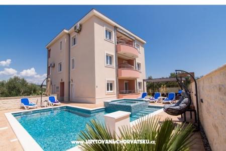 Appartementen Villa Peky Trogir Kroatië