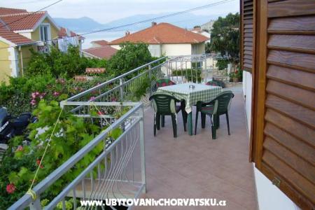 Appartementen Arbanija foto 4
