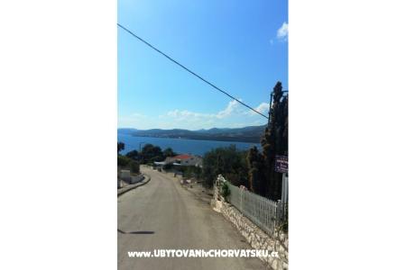 Familie appartement Okrug Donji foto 4