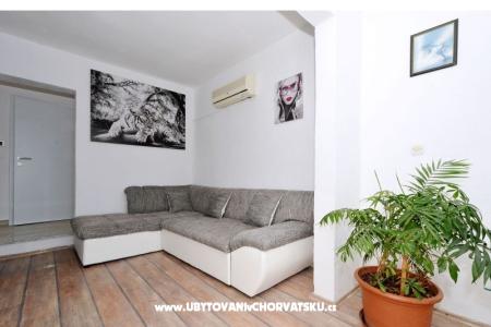 Petra Arbanija Apt foto 4