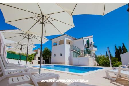Appartementen Milović 30 m od more foto 4