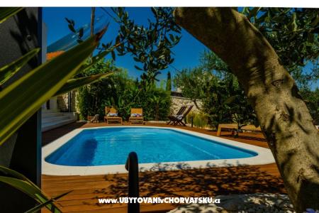 The Three Flowers Pool Huis foto 5