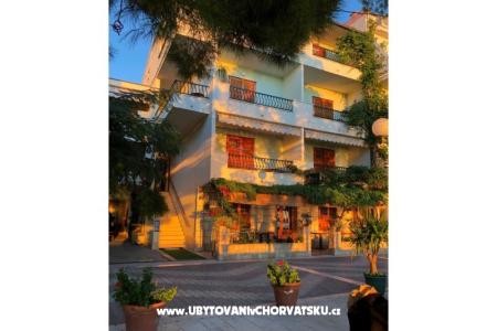 Appartementen Mihaljević-Olea Tucepi Kroatië