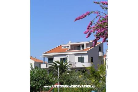 Appartementen Zdenka Čobrnić Tucepi Kroatië