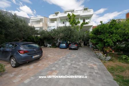 Appartement Ćiro Tucepi Kroatië