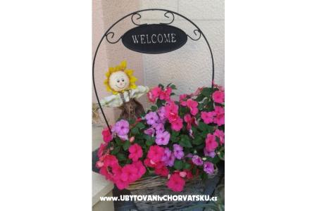 App Dragicevic -Villa Rossa 2 Tucepi Kroatië