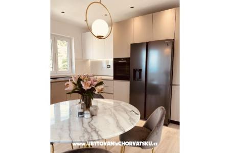 Appartementen Mediteran Tucepi Kroatië