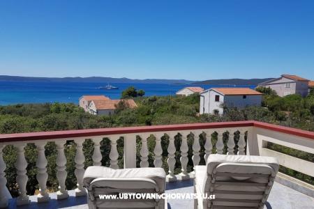 Appartement Ana eiland Ugljan Kroatië