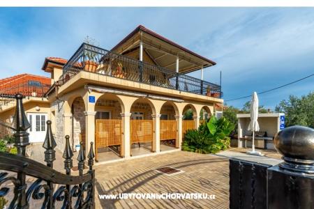 Vakantiehuis  *** – eiland Ugljan Kroatië