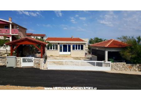 apart. Zadro first house by the sea eiland Vir Kroatië