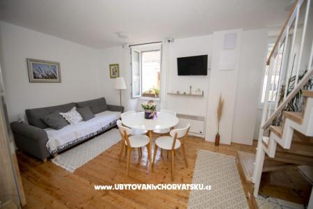 Appartement AndriNa  Vis foto 3
