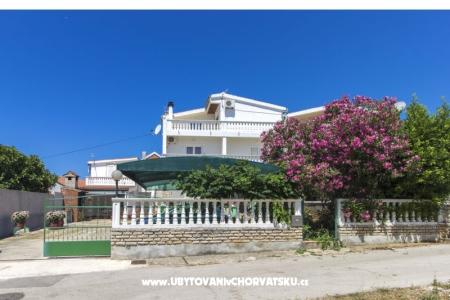 Appartementen Alaga Vodice Kroatië