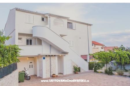 Appartementen Ines Vodice Kroatië