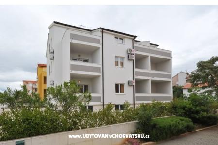 Appartementen Plima***Srima Vodice Kroatië