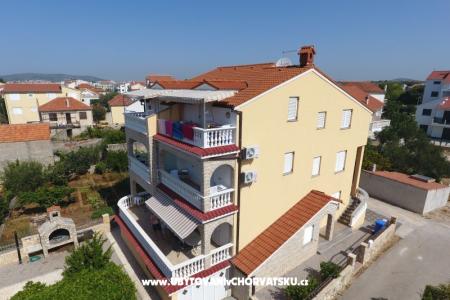 Appartementen Zeko Vodice Kroatië