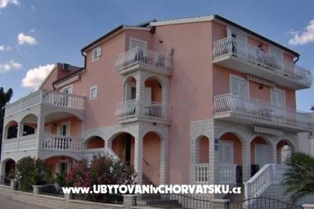 Vila Tonimir Vodice Kroatië