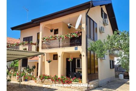Villa Neda Vodice Kroatië