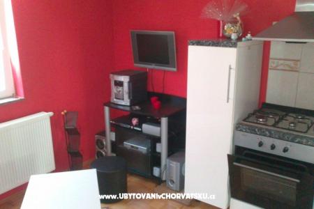 Appartementen with swimming pool-Crno foto 5