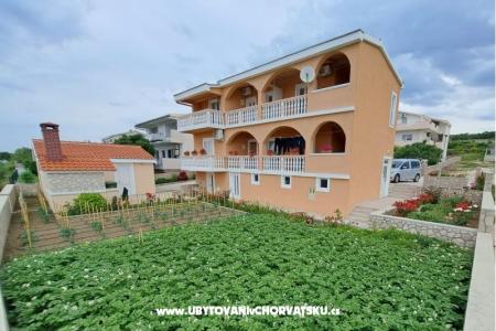 Apartmeni Adria - Rtina - Zadar Kroatië