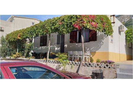 Appartementen Ena Zivogosce Kroatië