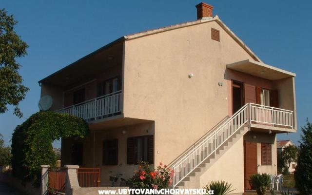 Appartementen Želo – Accommodatie Betina Kroatië