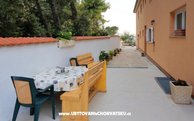 Appartement Marija – Accommodatie Bibinje Kroatië
