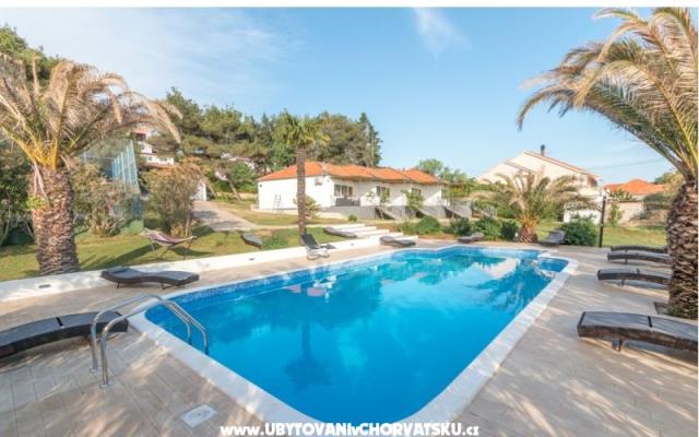  Villa Mediterano Bibinje + pool – Accommodatie Bibinje Kroatië