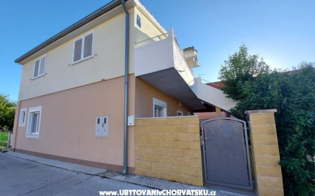 Appartement Otok ljubavi – Accommodatie Biograd Kroatië