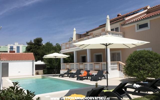 Appartementen Šarić – Accommodatie Biograd Kroatië