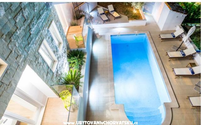 Villa Blanka Bol island Brac for 12 – Accommodatie eiland Brac Kroatië