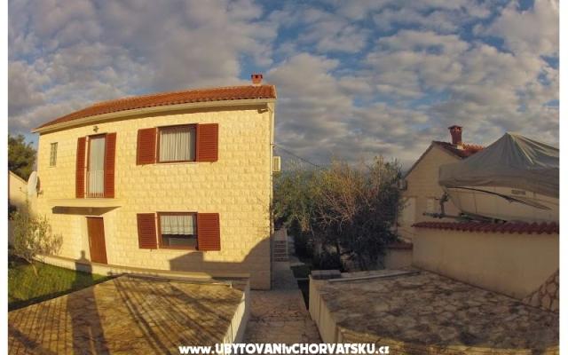 Huis na moru – Accommodatie eiland Brac Kroatië