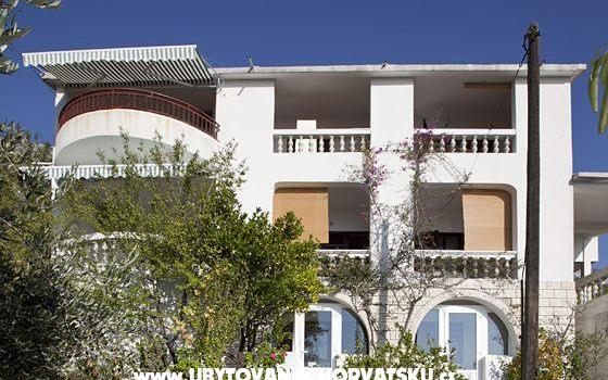 Appartementen Vila Stipuka – Accommodatie Brela Kroatië