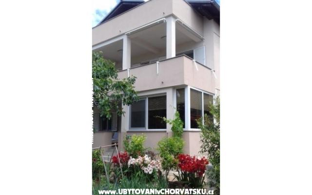 Appartement   " ARZENŠEK " – Accommodatie Sv. Filip i Jakov Kroatië