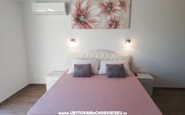 Appartementen Ema – Accommodatie Sv. Filip i Jakov Kroatië