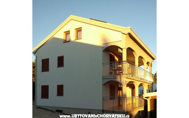 Appartementen Lukić – Accommodatie Sv. Filip i Jakov Kroatië