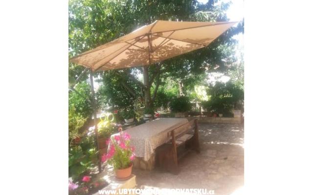 Appartement Matulj – Accommodatie Sv. Filip i Jakov Kroatië