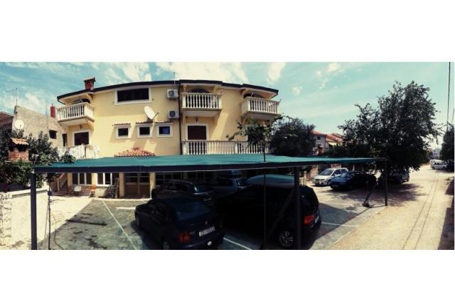 Appartementen Pirović – Accommodatie Sv. Filip i Jakov Kroatië