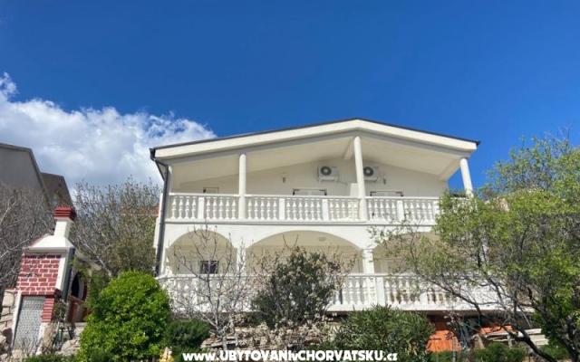 Appartementen Bonny – Accommodatie Karlobag Kroatië