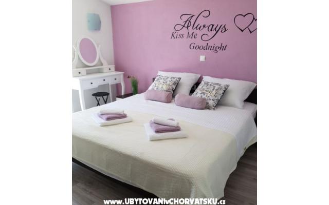 Appartement Dejana – Accommodatie Kastela Kroatië