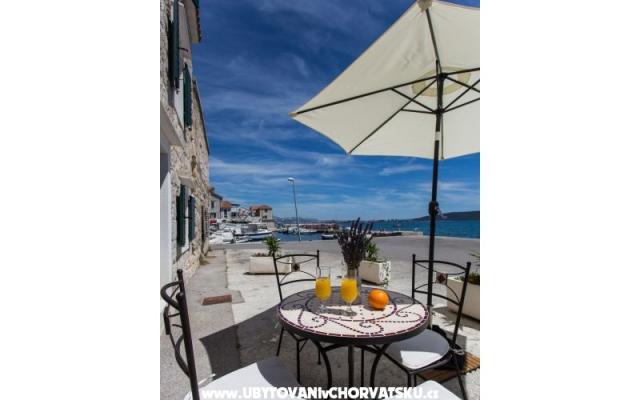 Appartementen Lippeo – Accommodatie Kastela Kroatië