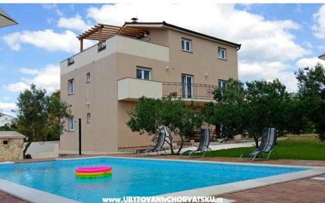 Appartementen Šimetin – Accommodatie Kastela Kroatië