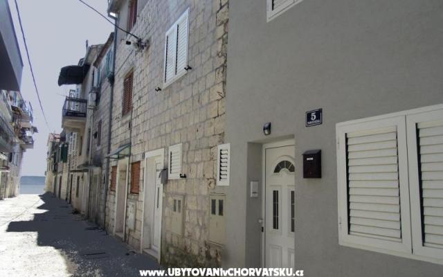 Holiday Home Sara- Kastel Stafilic – Accommodatie Kastela Kroatië