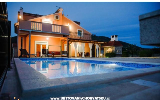 Holiday Home Anica – Accommodatie Knin Kroatië