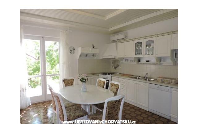 Maja – Accommodatie Makarska Kroatië