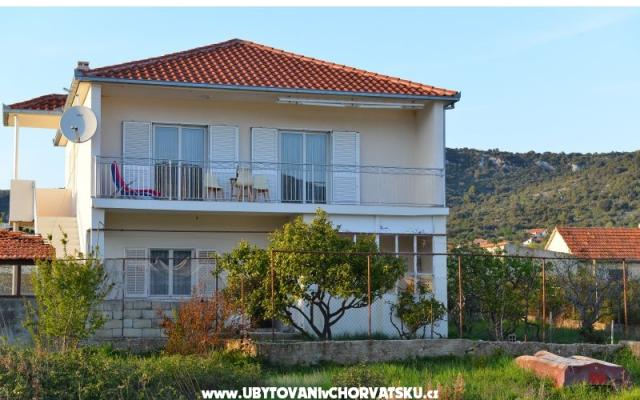 Appartement Leonora – Accommodatie Marina - Trogir Kroatië