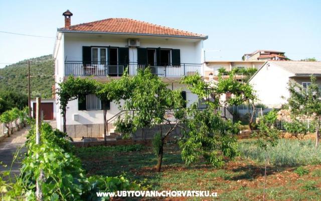 Appartement Melita – Accommodatie Marina - Trogir Kroatië