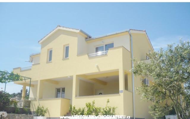 Appartementen Ivana – Accommodatie Marina - Trogir Kroatië