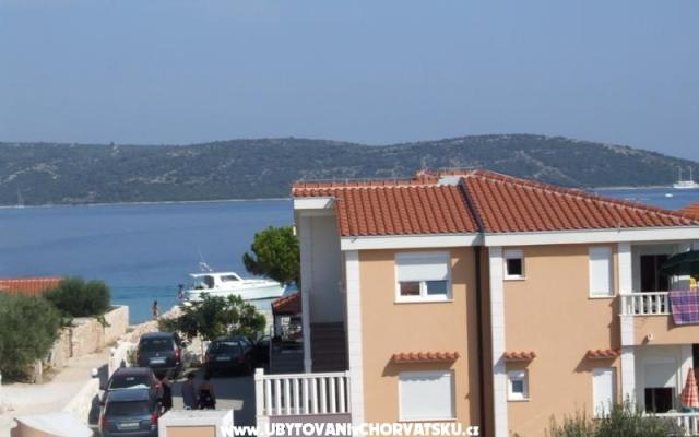 Appartementen Mara – Accommodatie Marina - Trogir Kroatië