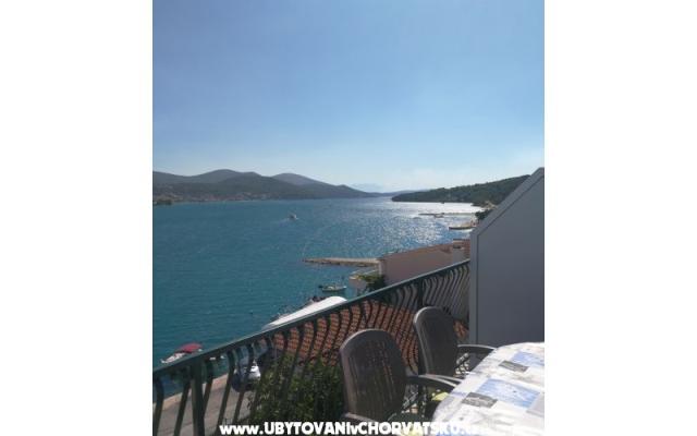 Appartementen V&amp;I – Accommodatie Marina - Trogir Kroatië