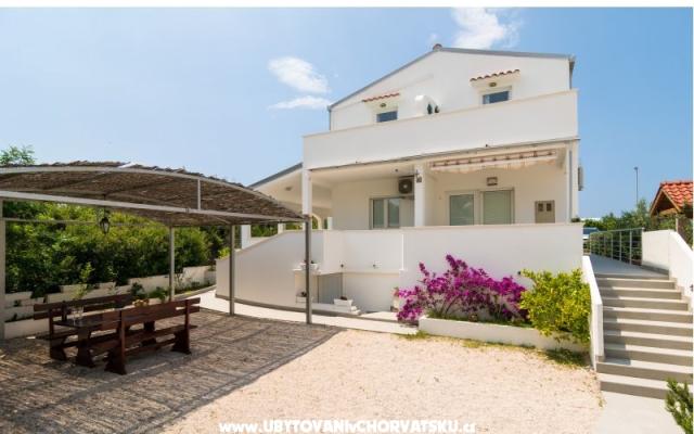 BayBeach Appartementen Sevid – Accommodatie Marina - Trogir Kroatië